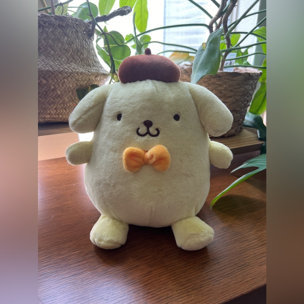 Sanrio Pompompurin bow tie plush